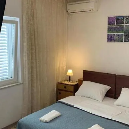 Διαμέρισμα 2 - Double With Shared Bathroom 1 - 2 Ντουμπρόβνικ