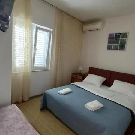 Apartman 2 - Double With Shared Bathroom 1 - 2 Dubrovnik