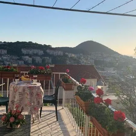 2 - Double With Shared Bathroom 1 - 2 Διαμέρισμα Ντουμπρόβνικ