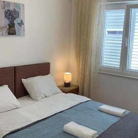 Apartment 2 - Double With Shared Bathroom 1 - 2 Dubrovnik